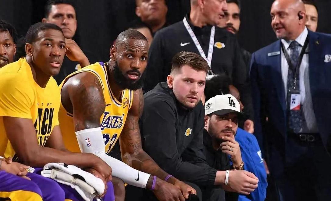 半岛体育视频-包含多伦多猛龙遭遇伤病困扰，全队备战调整中的词条