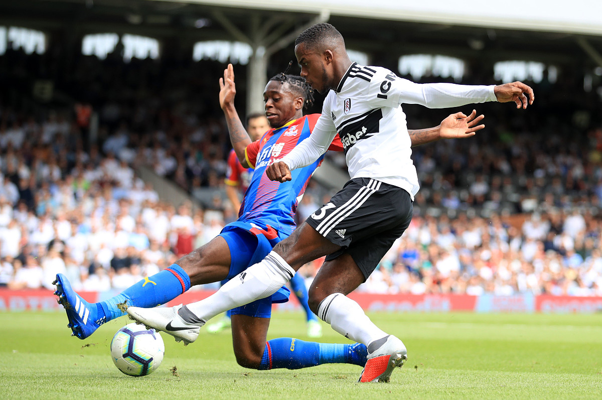 半岛体育app下载地址-富勒姆客场不敌南安普顿，保级前景黯淡