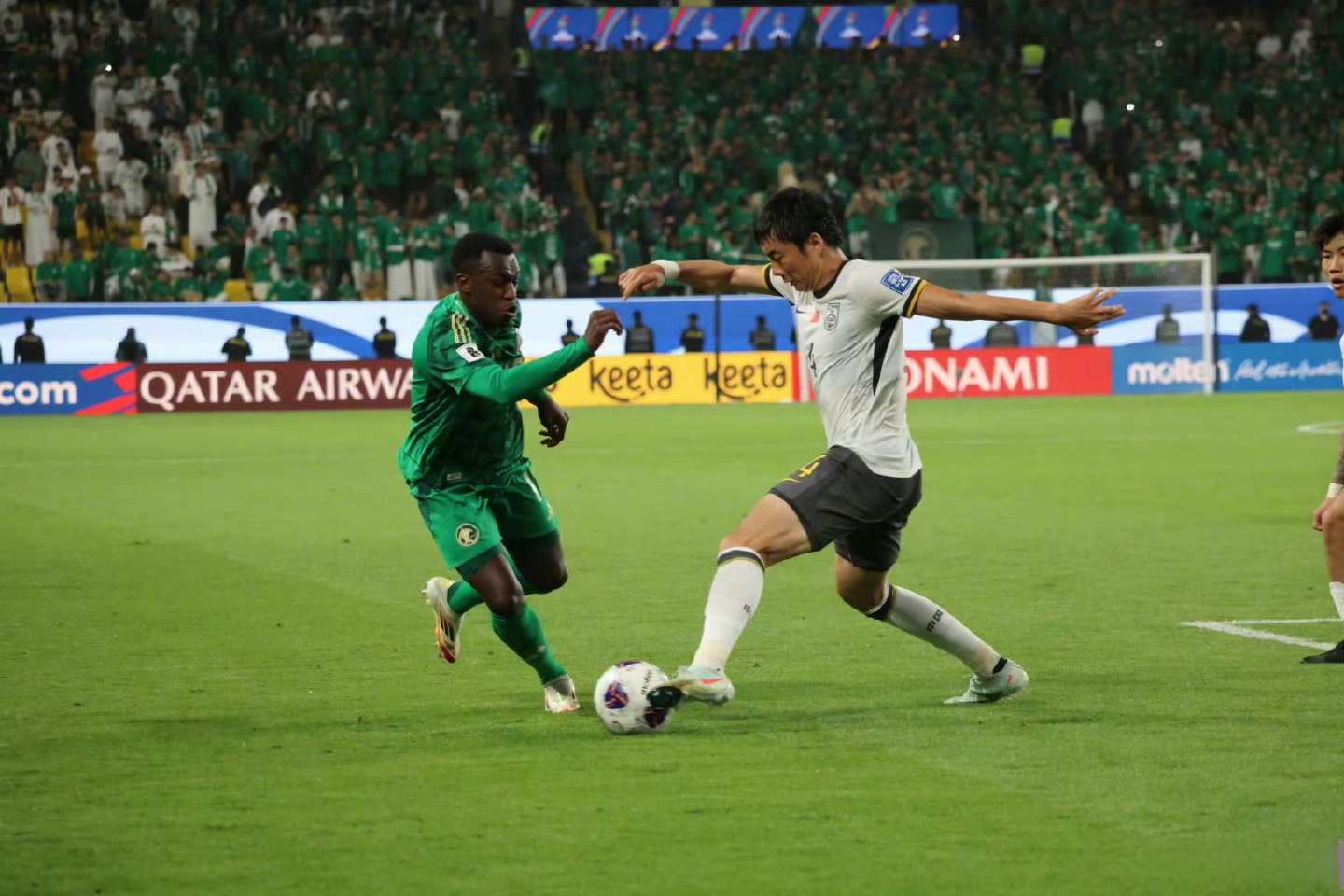 半岛体育官网app-沙特阿拉伯队在比赛中发挥稳定，保持领跑