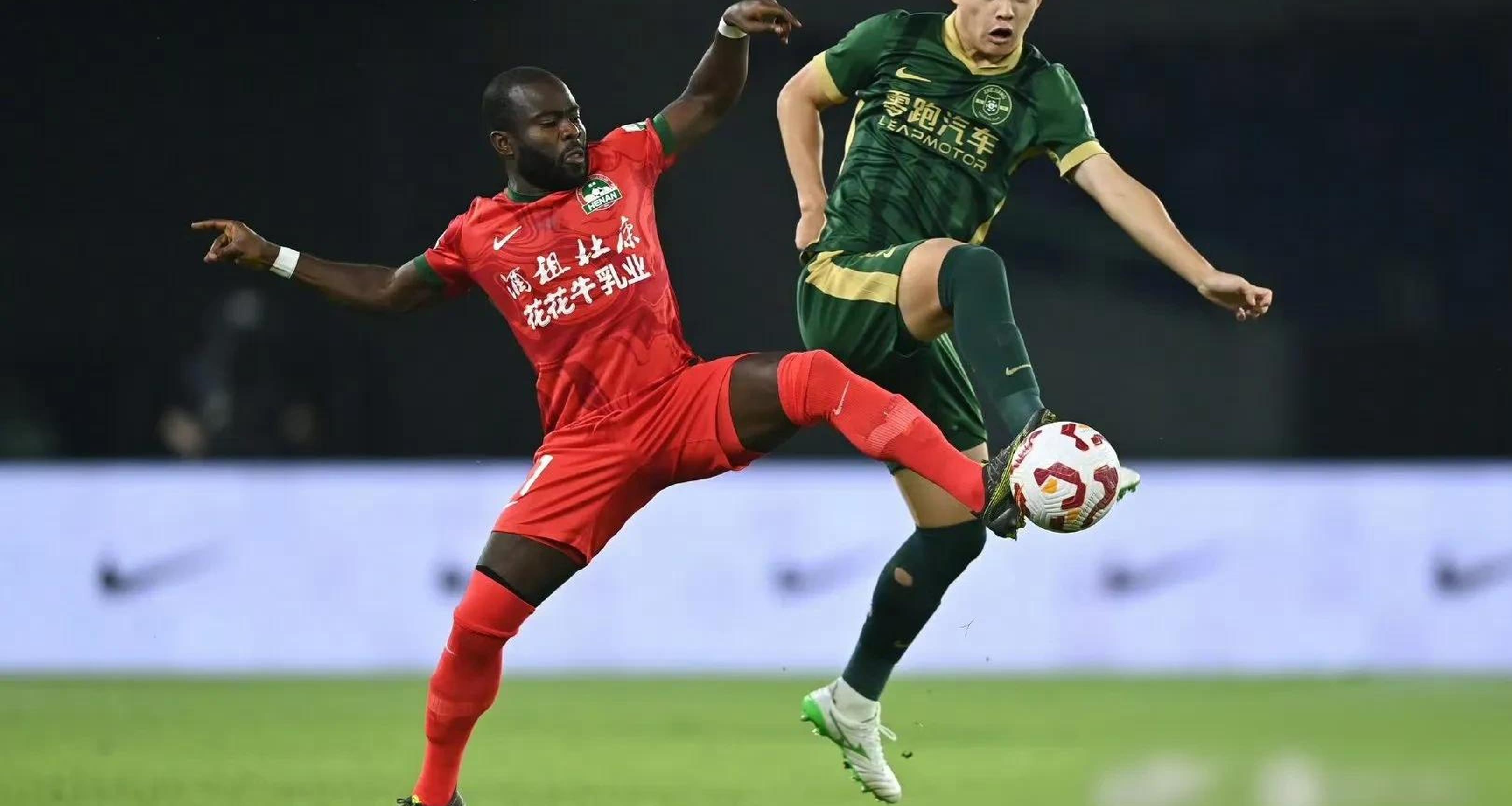 半岛体育app下载地址-河南男篮在近期比赛中表现强势，成功击败对手