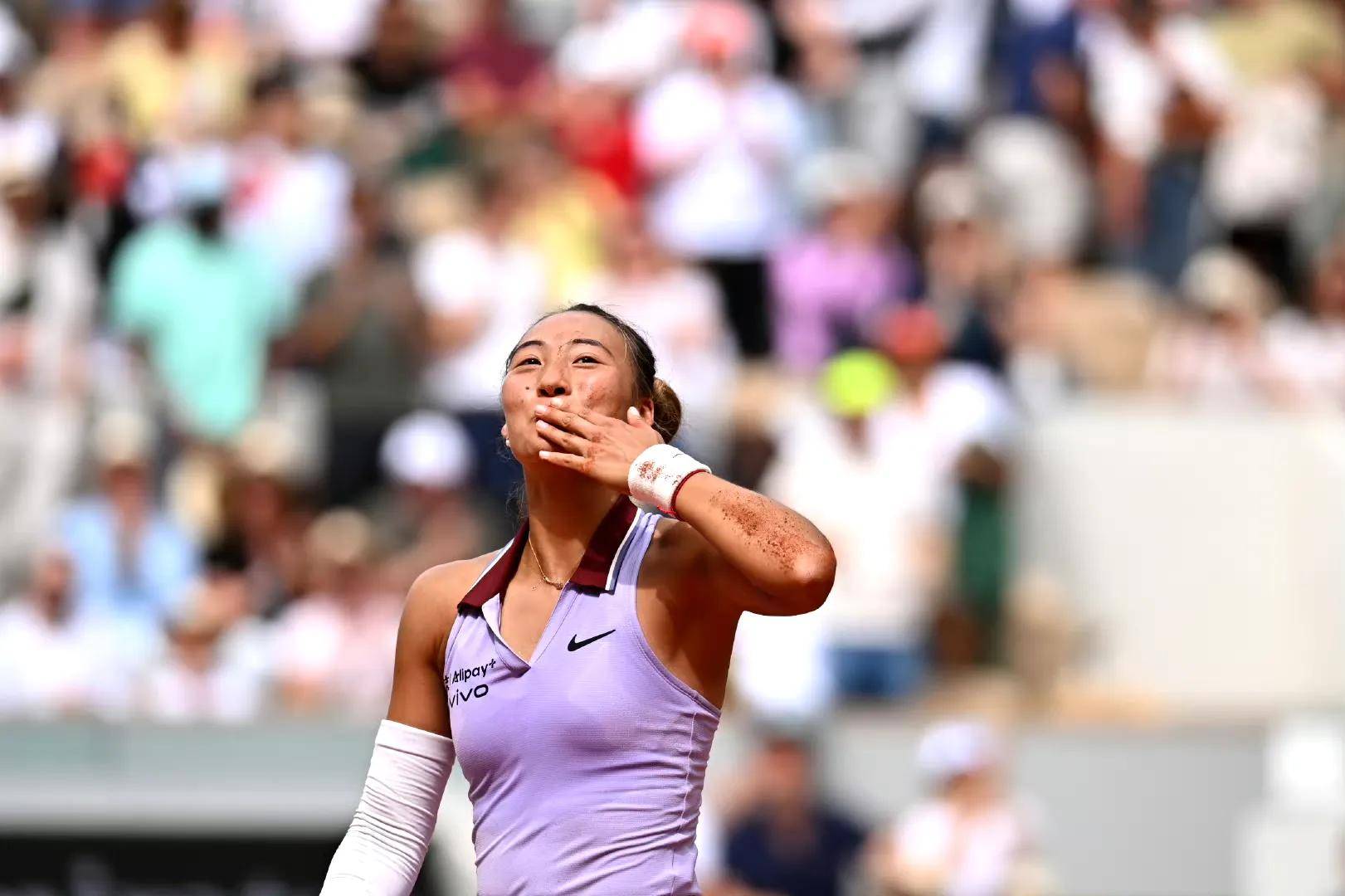 女子田径赛场上惊现黑马，冲击金牌热门