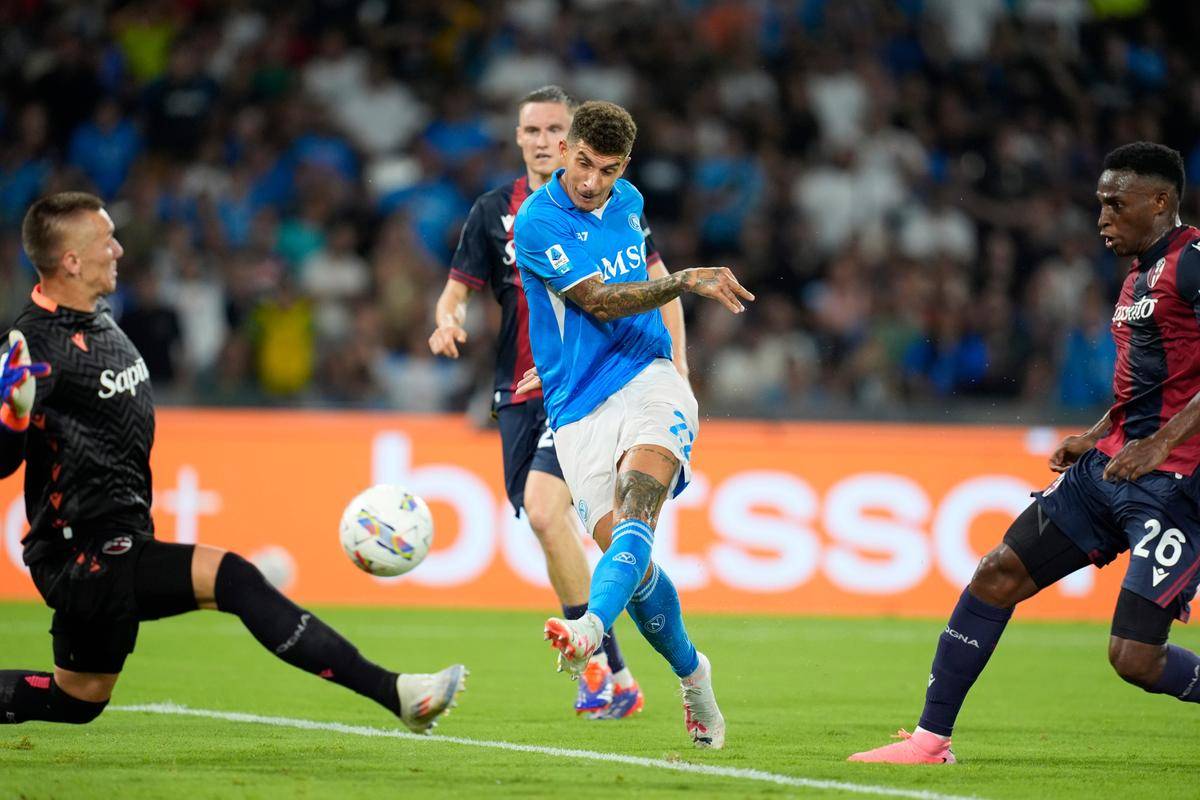 半岛体育登录-包含那不勒斯球员迎来受伤复出，球队士气高涨的词条