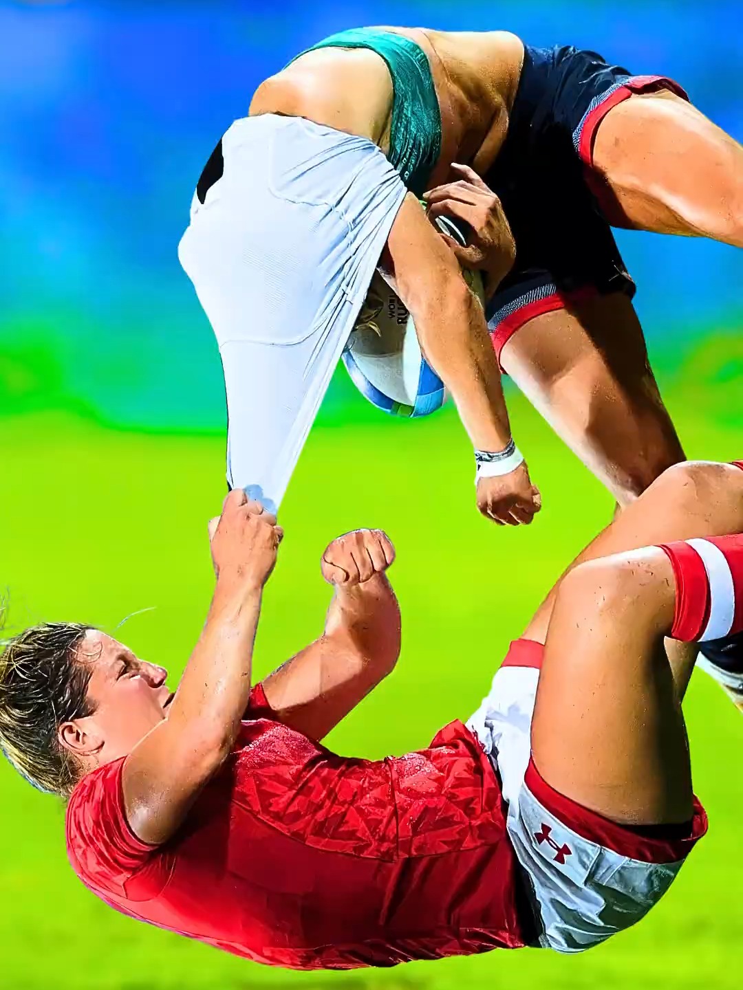 国际足球赛事频频曝光，精彩对抗激起狂热