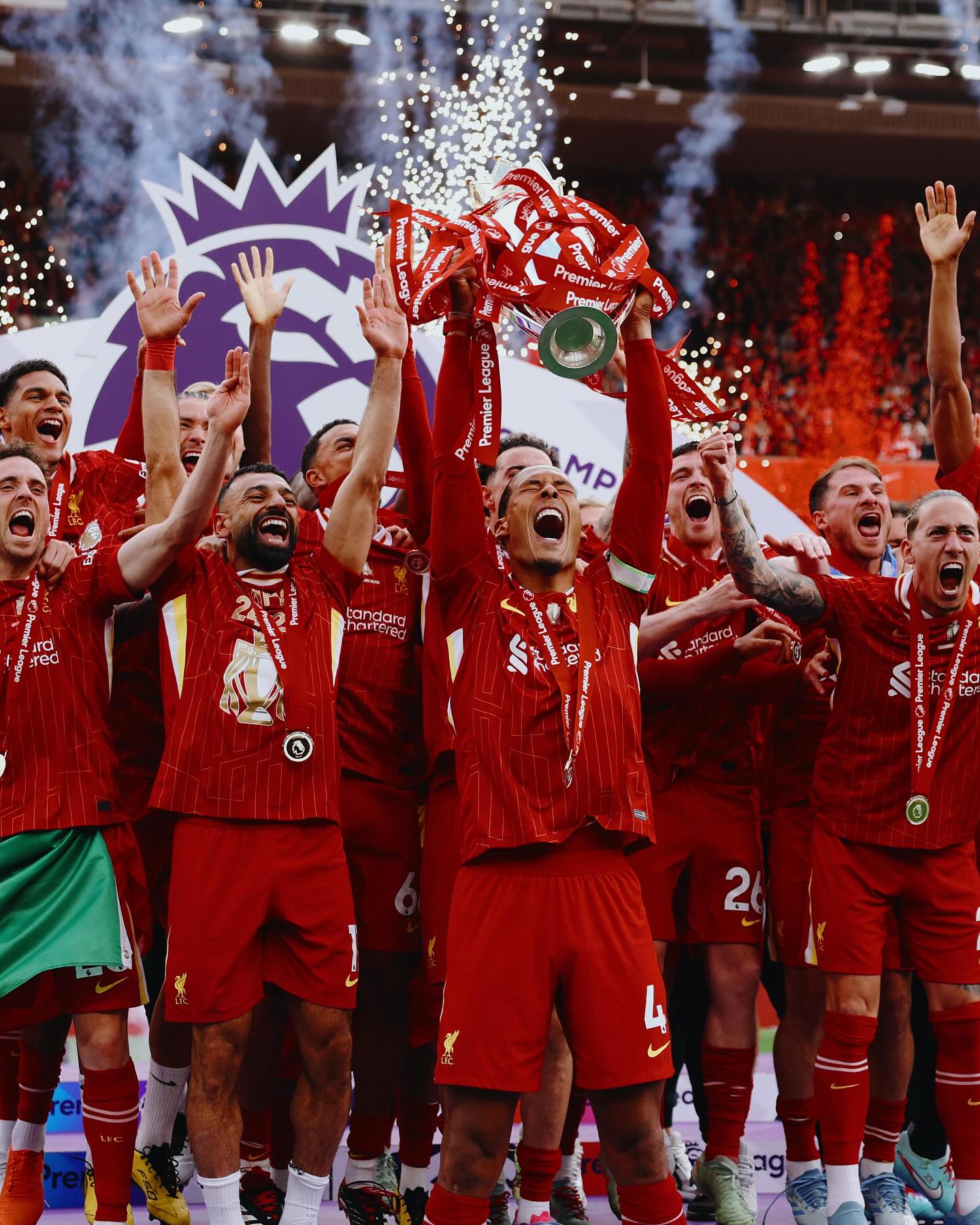 半岛体育课程-新赛季开幕战精彩纷呈，球队士气高昂的简单介绍