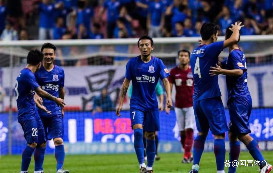 战术对抗:上海申花队对河南队寻求突破的简单介绍 战术对抗:上海申花队对河南队寻求突破的简单介绍