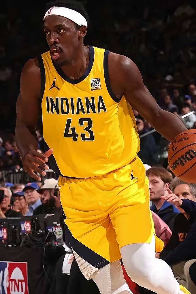 包含猛龙在总决赛中夺得一场胜利,球员展现出色表现的词条 包含猛龙在总决赛中夺得一场胜利,球员展现出色表现的词条